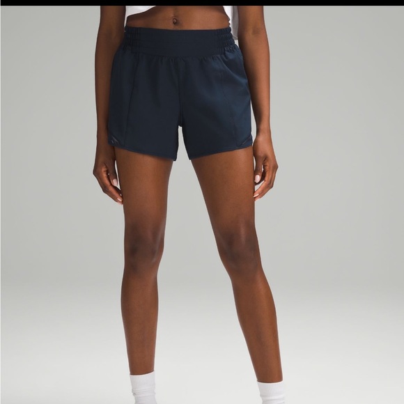 Lululemon Hotty Hot 4” High Rise Short- Navy size 2 - Picture 1 of 7